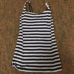 Black and blue striped lululemon fitted top